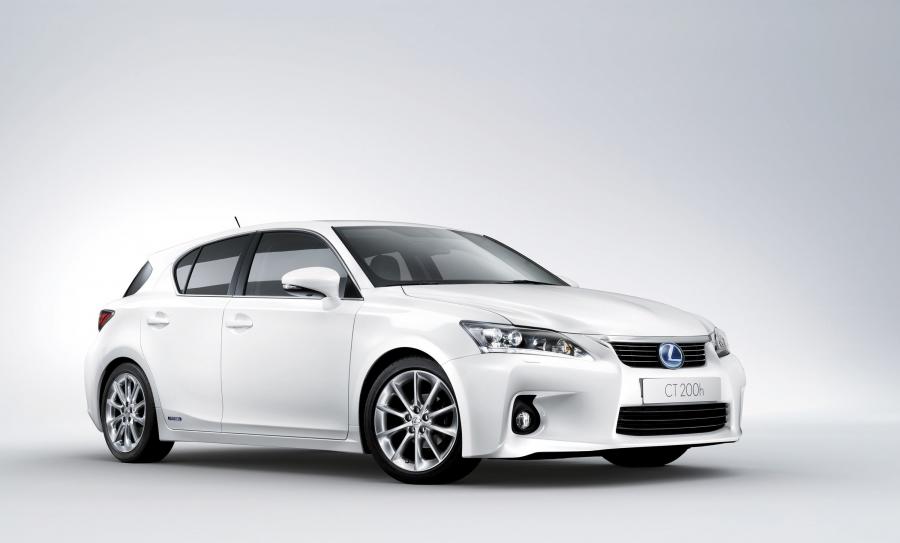  Lexus CT200h 2010 года  (фото 185 из 266)